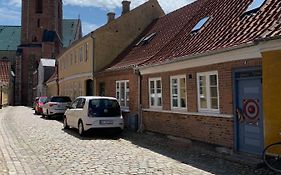 Præstegade 11